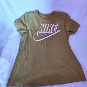Nike Olive Green T-Shirt